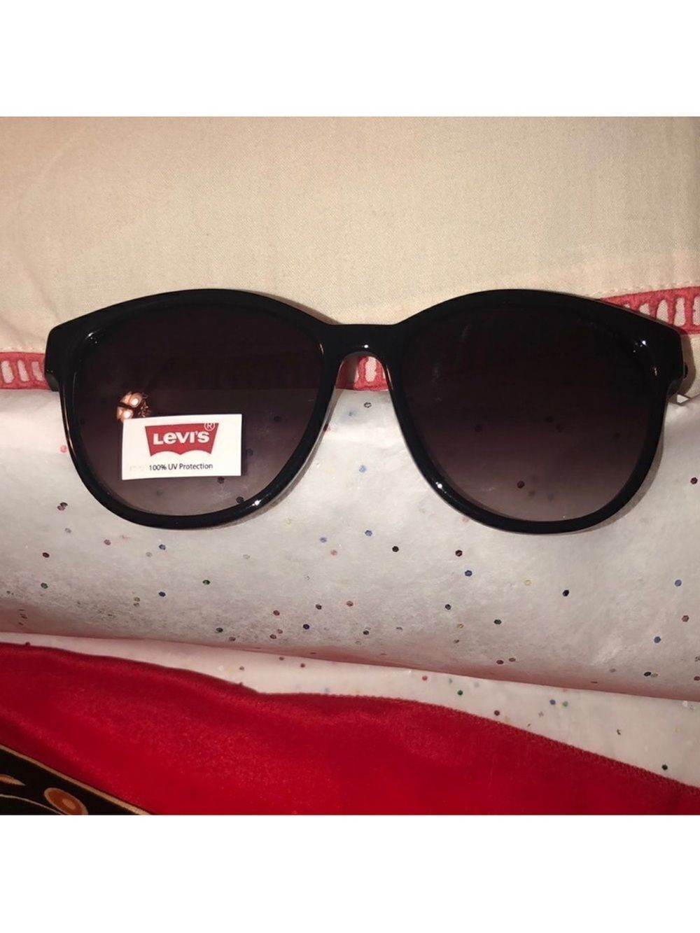 LEVI’S Ladies Black Fashion Sunglasses Sunnies